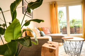 L'Olympique: appartement cosy, vue canal grande terrasse et parking
